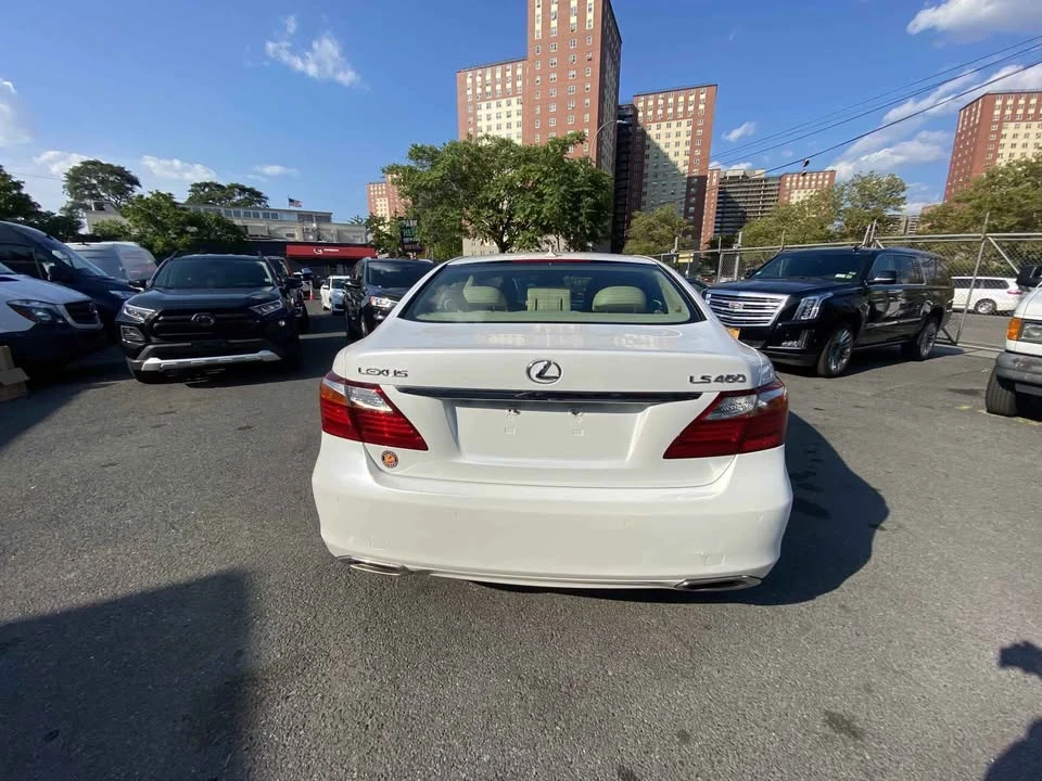 2010 Lexus LS 4th Gen - Image 2 of 10