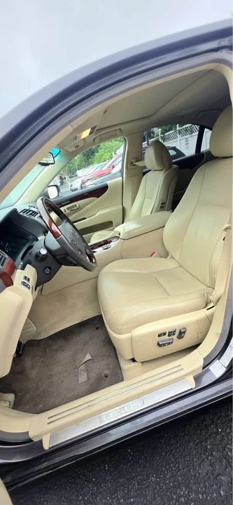 2010 Lexus LS 4th Gen - Image 8 of 11
