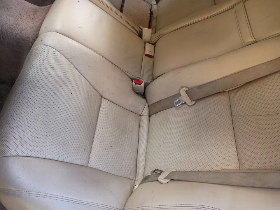 2010 Lexus LS 4th Gen - Image 9 of 13