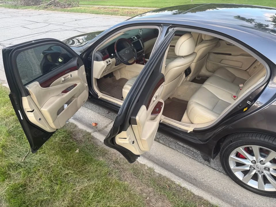 2010 Lexus LS 4th Gen - Image 6 of 14