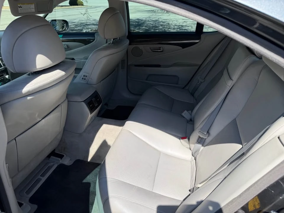 2010 Lexus LS 4th Gen - Image 10 of 10