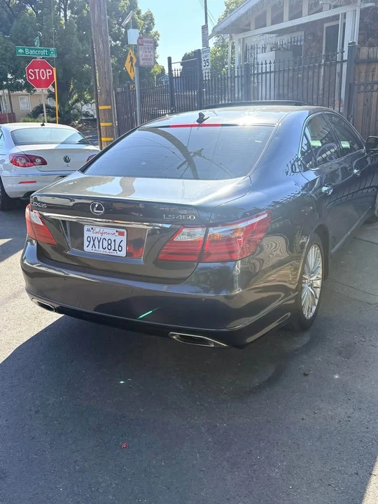 2010 Lexus LS 4th Gen - Image 5 of 8