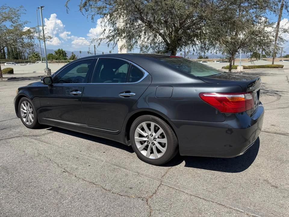 2010 Lexus LS 4th Gen - Image 3 of 10