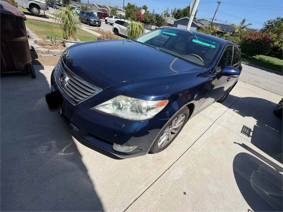 2010 Lexus LS 4th Gen - Image 3 of 8