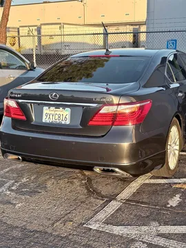 2010 Lexus LS 460 Sedan 4D
