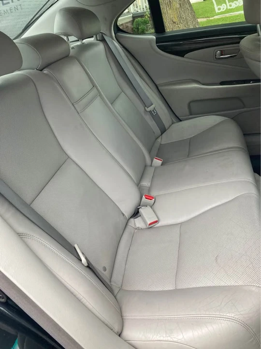 2010 Lexus LS 4th Gen - Image 7 of 8