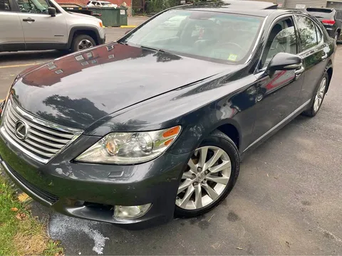 2010 Lexus LS 460 Sedan 4D