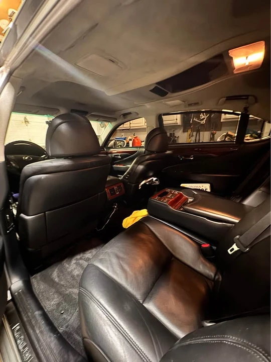 2010 Lexus LS 4th Gen - Image 7 of 14