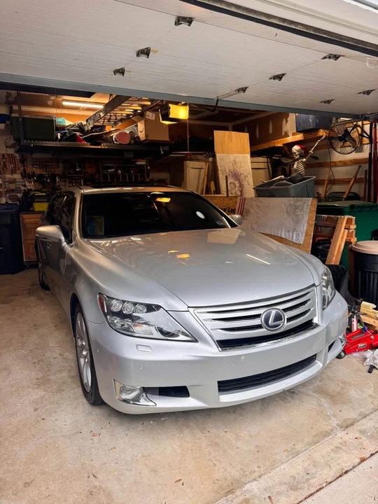2010 Lexus LS 4th Gen - Image 2 of 14