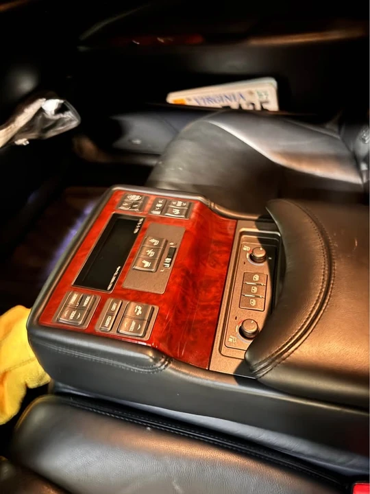 2010 Lexus LS 4th Gen - Image 10 of 14