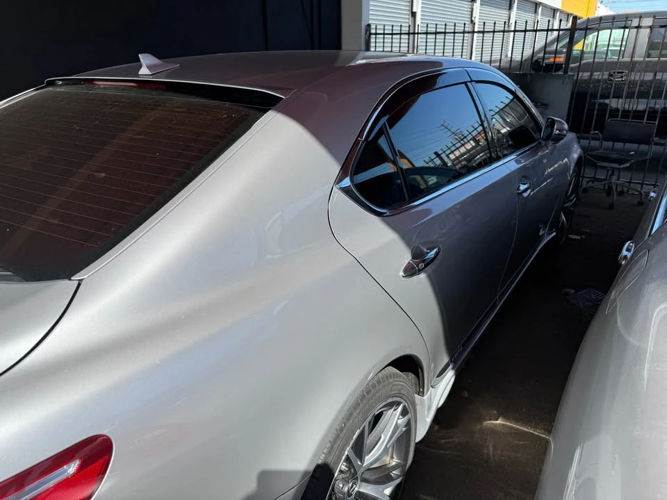 2010 Lexus LS 4th Gen - Image 11 of 20