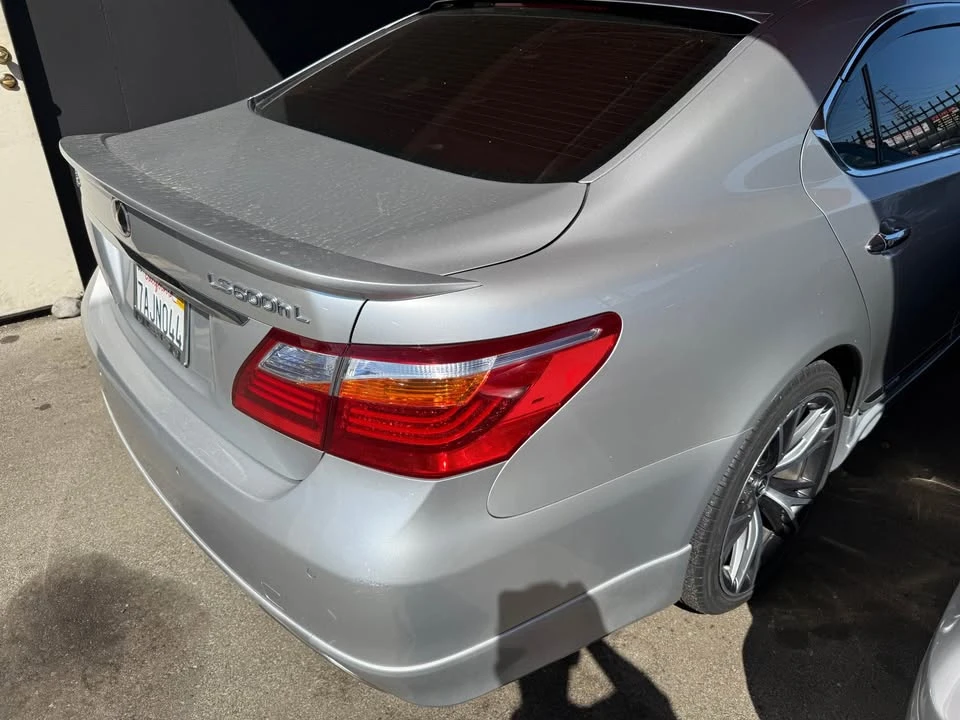 2010 Lexus LS 4th Gen - Image 13 of 20