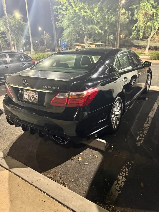 2010 Lexus LS 4th Gen - Image 3 of 5