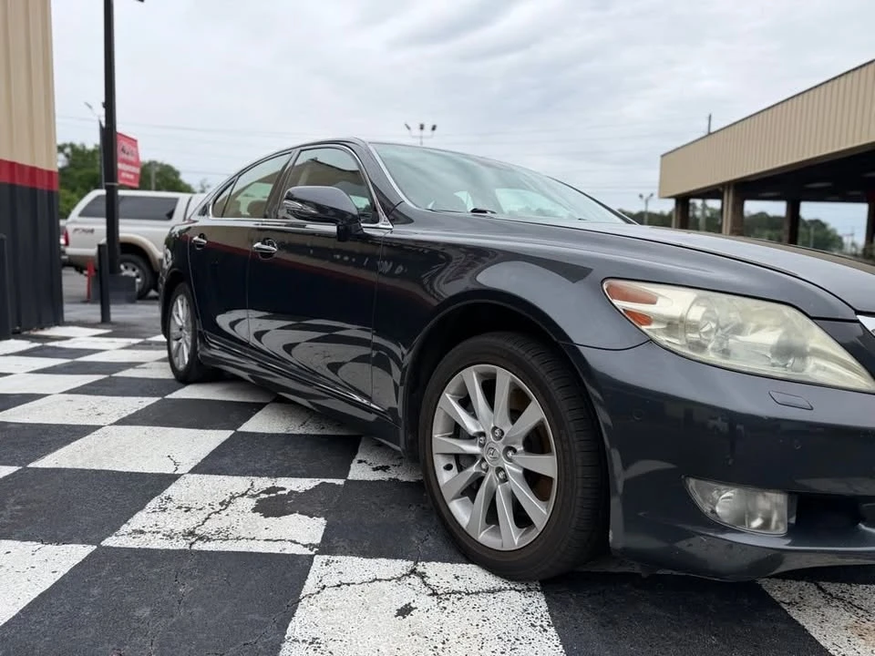2010 Lexus LS 4th Gen - Image 10 of 20