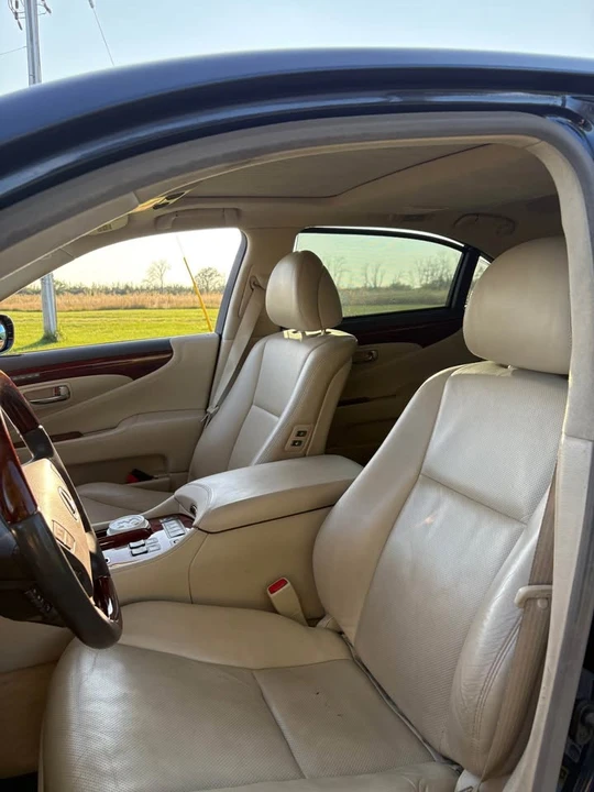 2010 Lexus LS 4th Gen - Image 6 of 15