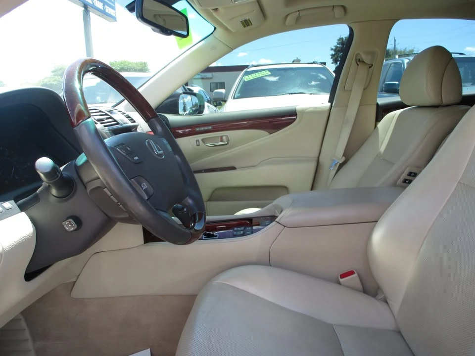 2010 Lexus LS 4th Gen - Image 9 of 10