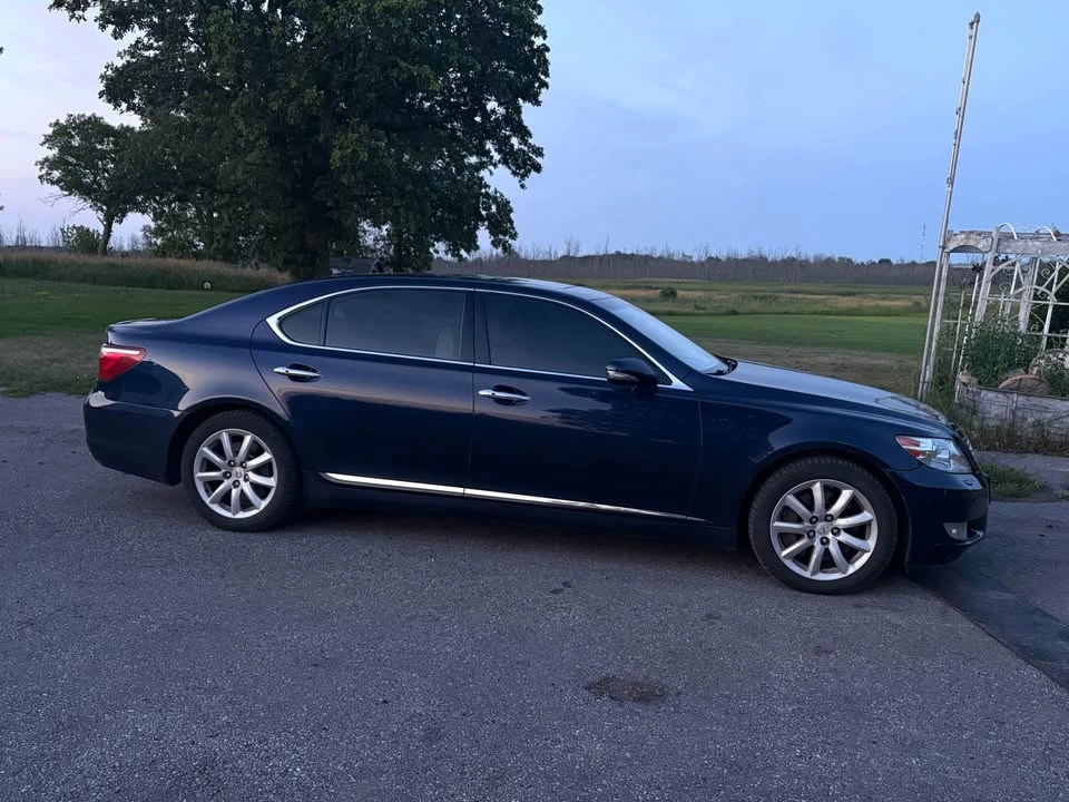 2010 Lexus LS 4th Gen - Image 2 of 15