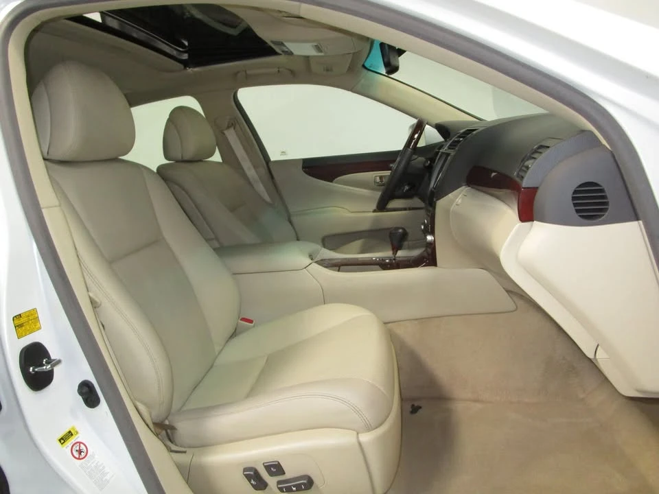 2010 Lexus LS 4th Gen - Image 13 of 20