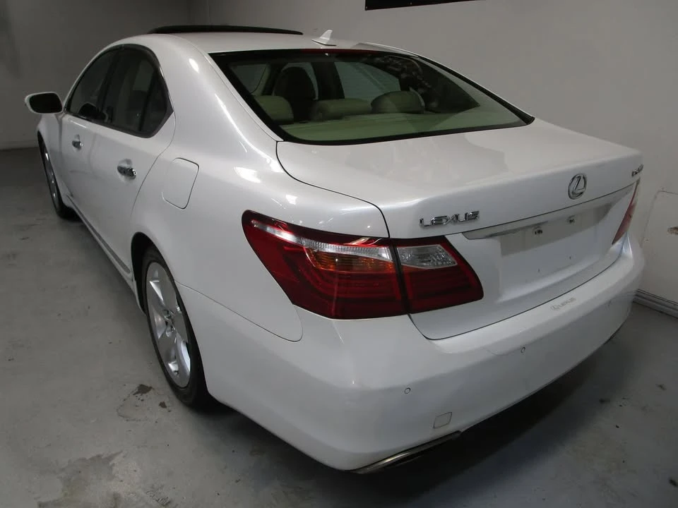 2010 Lexus LS 4th Gen - Image 5 of 20