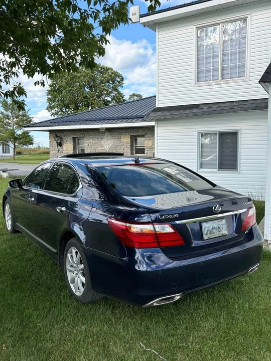 2010 Lexus LS 4th Gen - Image 3 of 15