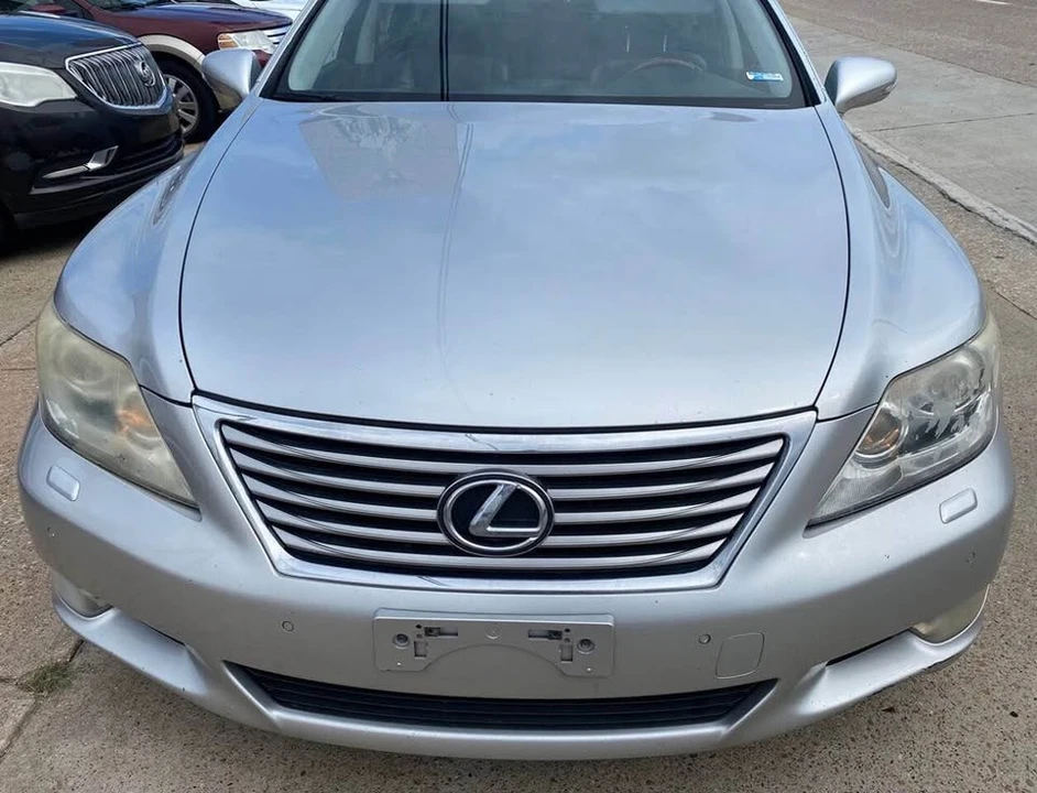 2010 Lexus LS 4th Gen - Image 2 of 12