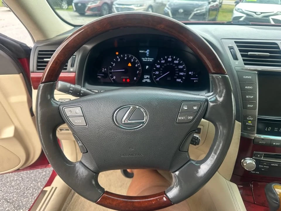 2010 Lexus LS 4th Gen - Image 17 of 20