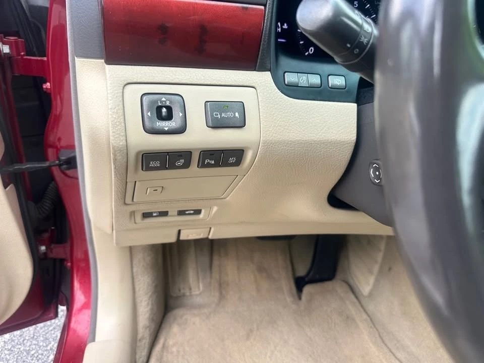 2010 Lexus LS 4th Gen - Image 13 of 20
