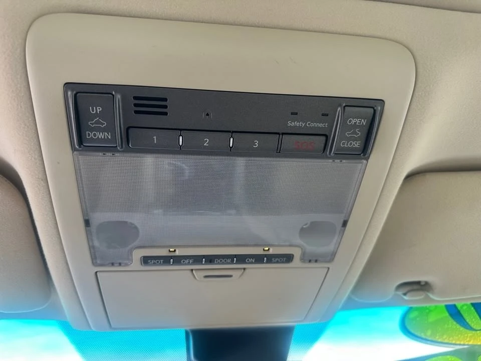 2010 Lexus LS 4th Gen - Image 19 of 20