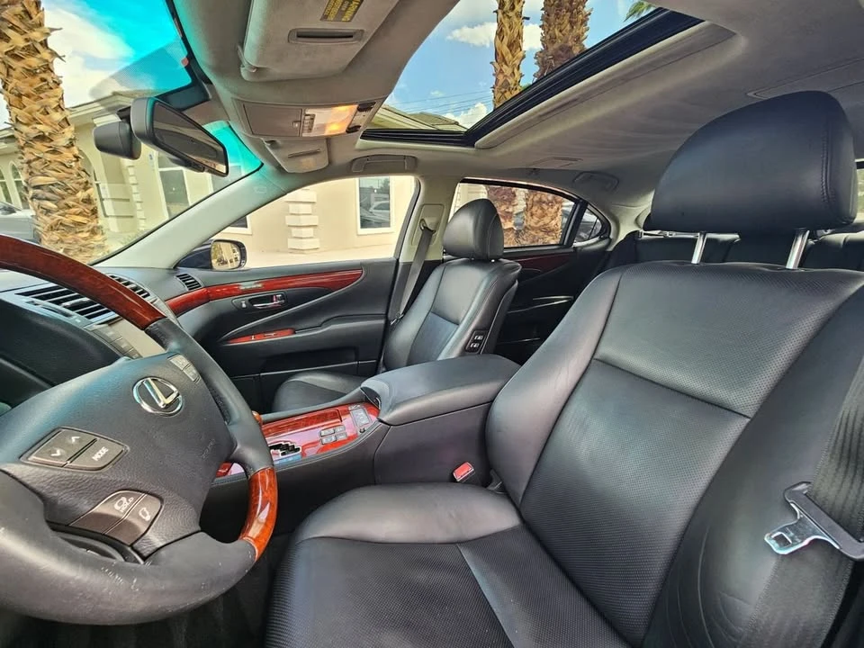 2010 Lexus LS 4th Gen - Image 11 of 17