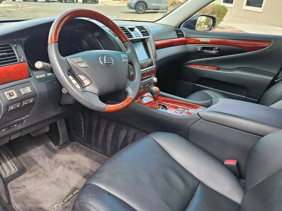 2010 Lexus LS 4th Gen - Image 10 of 17