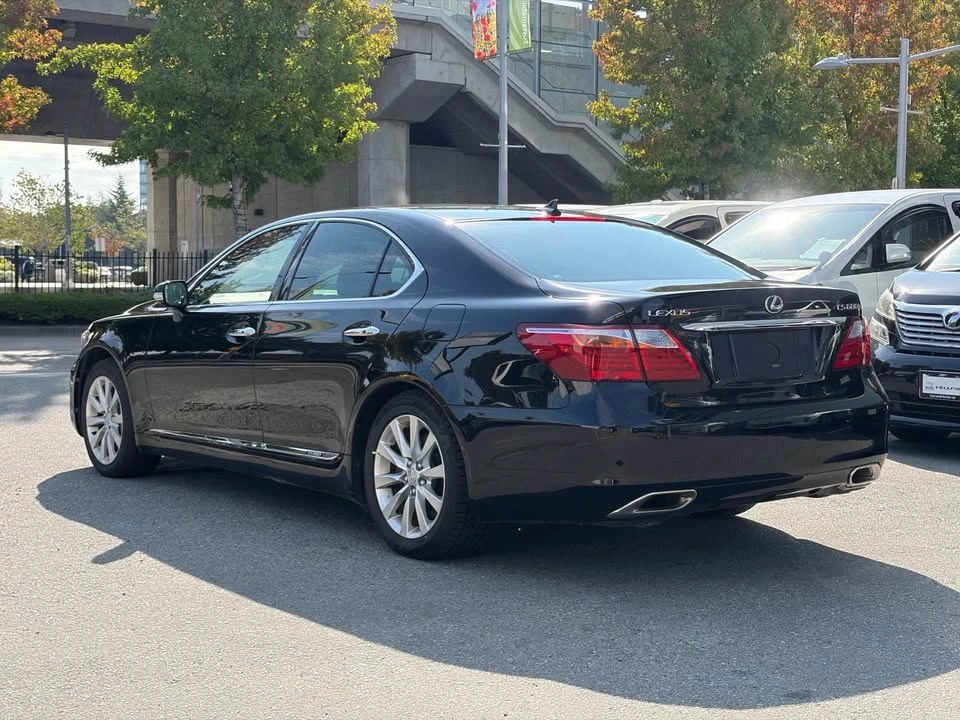 2010 Lexus LS 4th Gen - Image 5 of 18