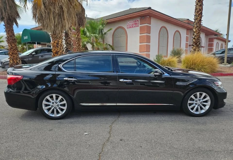 2010 Lexus LS 4th Gen - Image 7 of 17