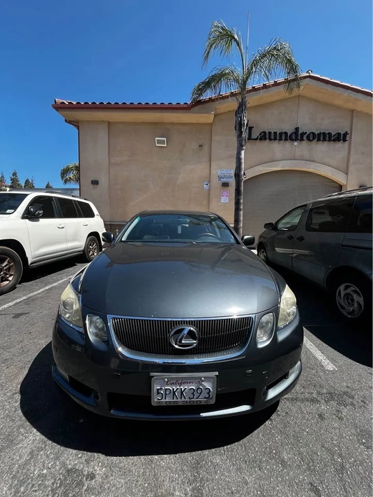 2010 Lexus LS 4th Gen - Image 5 of 9