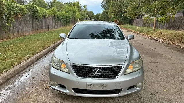 2010 Lexus LS