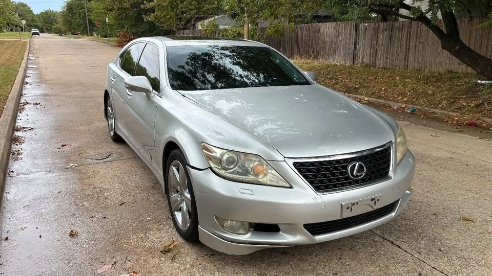2010 Lexus LS 4th Gen - Image 3 of 20