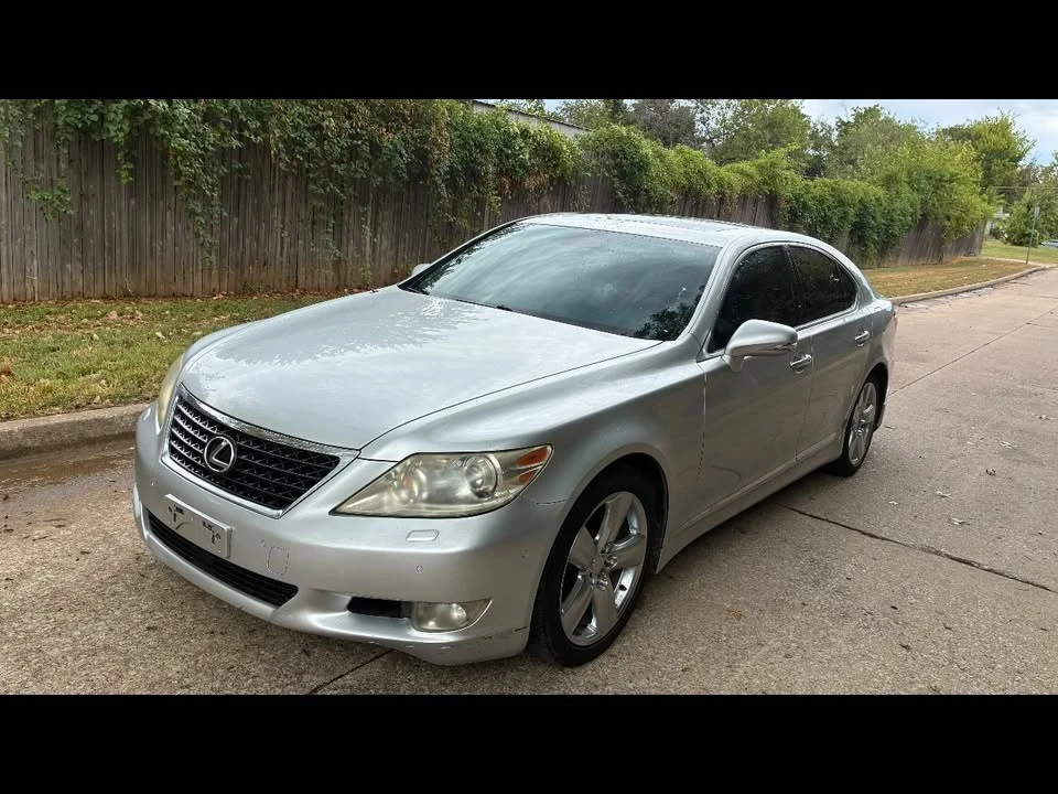 2010 Lexus LS 4th Gen - Image 2 of 20