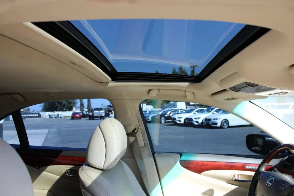 2010 Lexus LS 4th Gen - Image 5 of 20