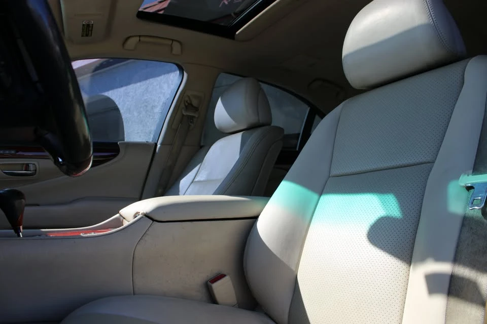2010 Lexus LS 4th Gen - Image 9 of 20