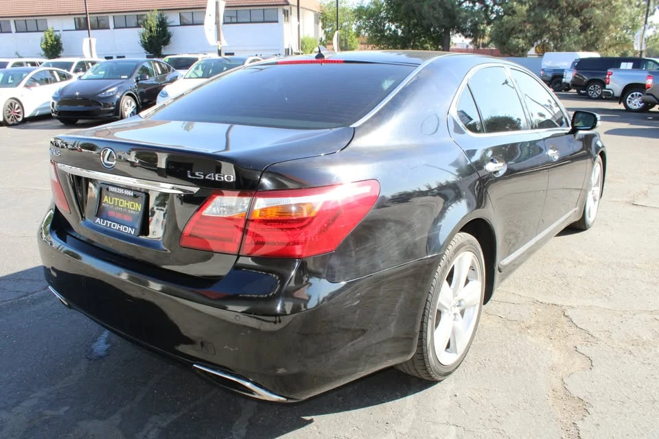 2010 Lexus LS 4th Gen - Image 17 of 20