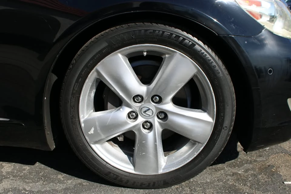 2010 Lexus LS 4th Gen - Image 4 of 20