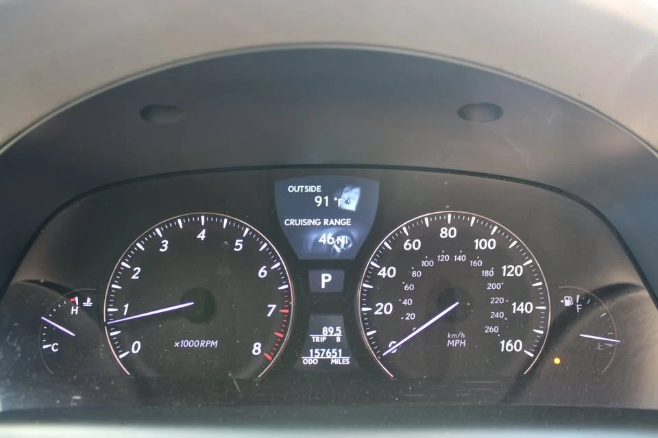 2010 Lexus LS 4th Gen - Image 12 of 20