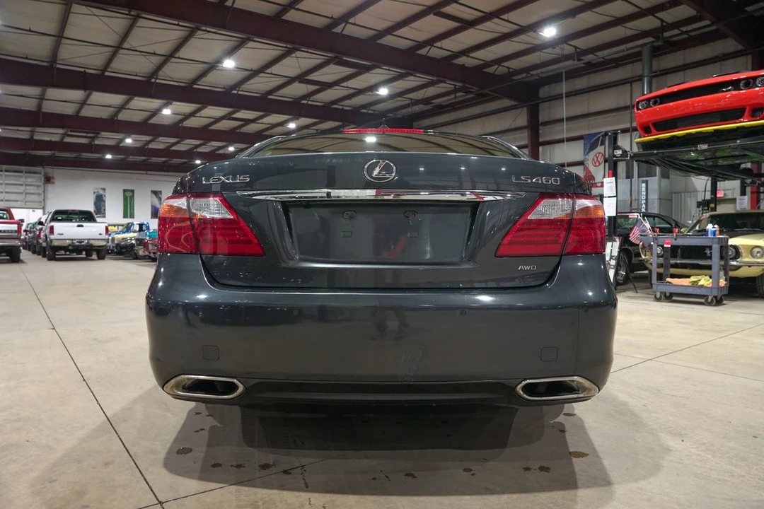 2010 Lexus LS 4th Gen - Image 7 of 12
