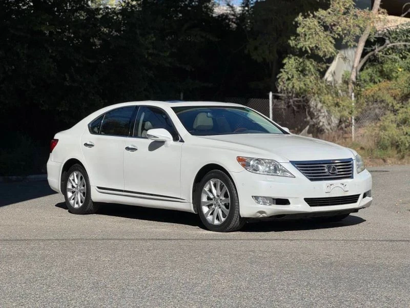 2010 Lexus LS 4th Gen - Image 3 of 12