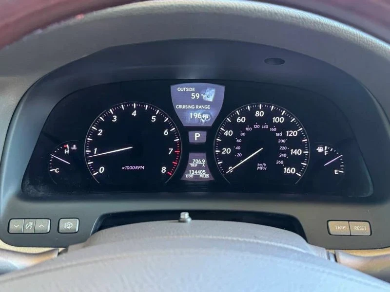 2010 Lexus LS 4th Gen - Image 11 of 12