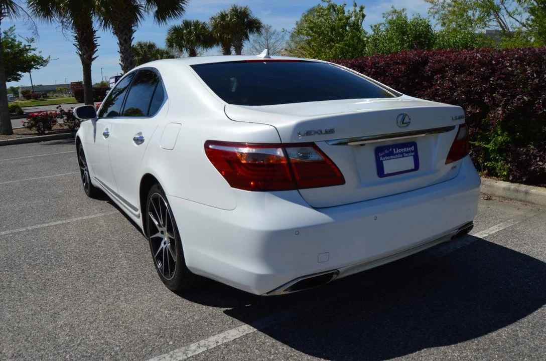 2010 Lexus LS 4th Gen - Image 2 of 28