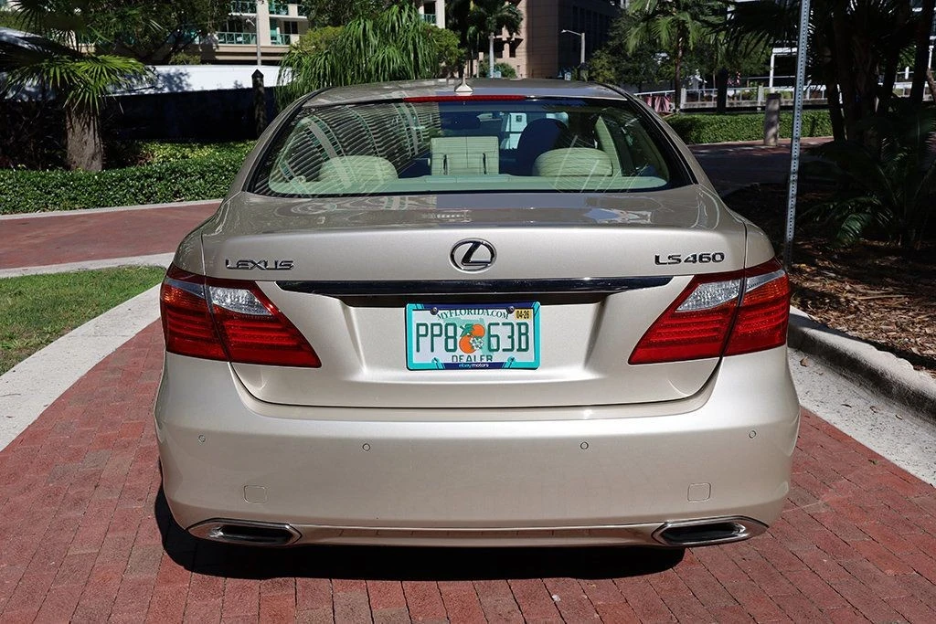 2010 Lexus LS 4th Gen - Image 21 of 21