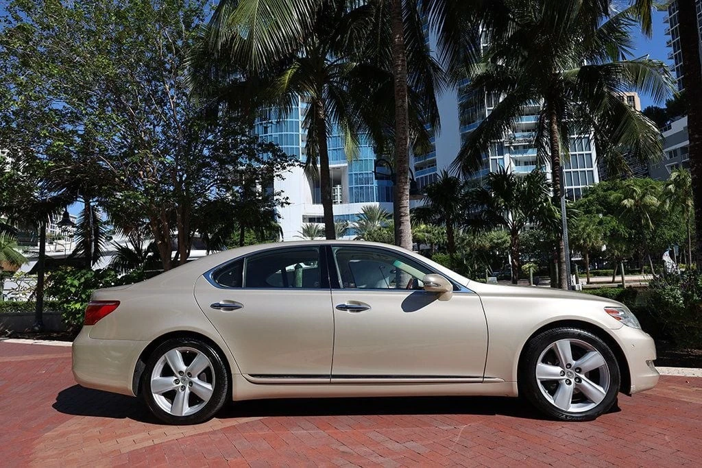2010 Lexus LS 4th Gen - Image 3 of 21