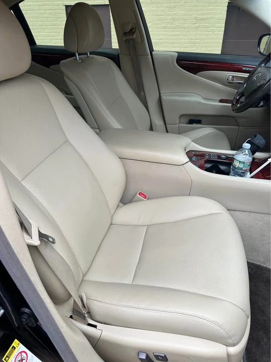 2010 Lexus LS 4th Gen - Image 8 of 10