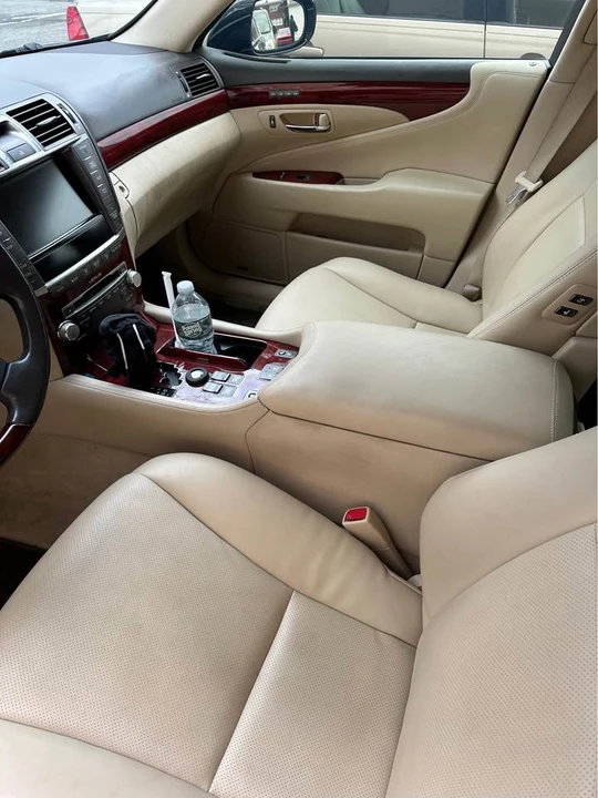 2010 Lexus LS 4th Gen - Image 9 of 10