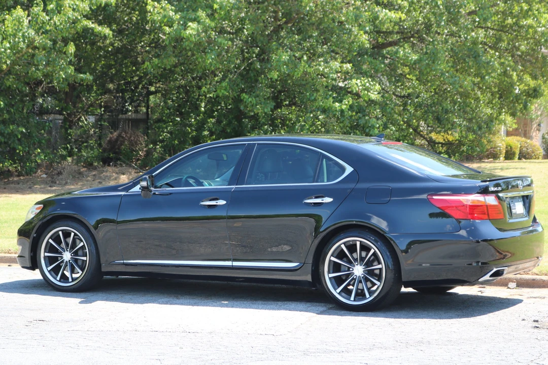 2010 Lexus LS 4th Gen - Image 5 of 31